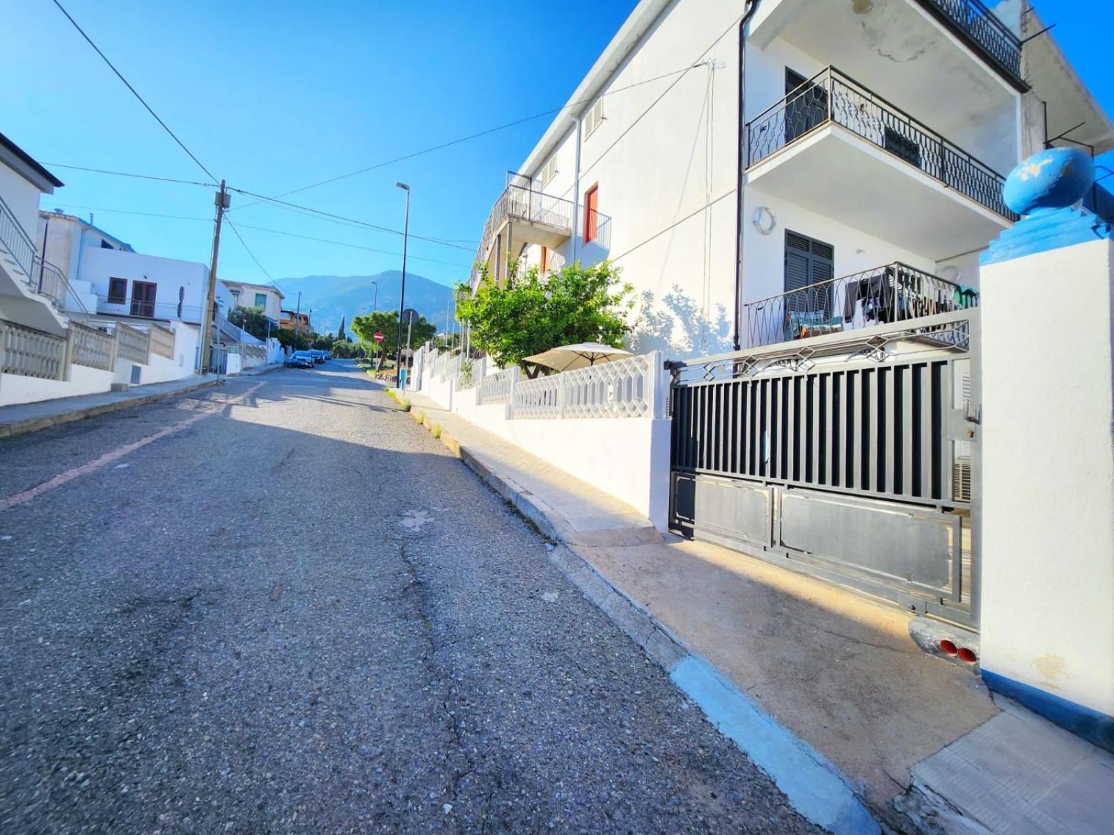 Casa Al Mare Orchidea - Motoparking - Wifi Free - Ac Cala Gonone Bagian luar foto