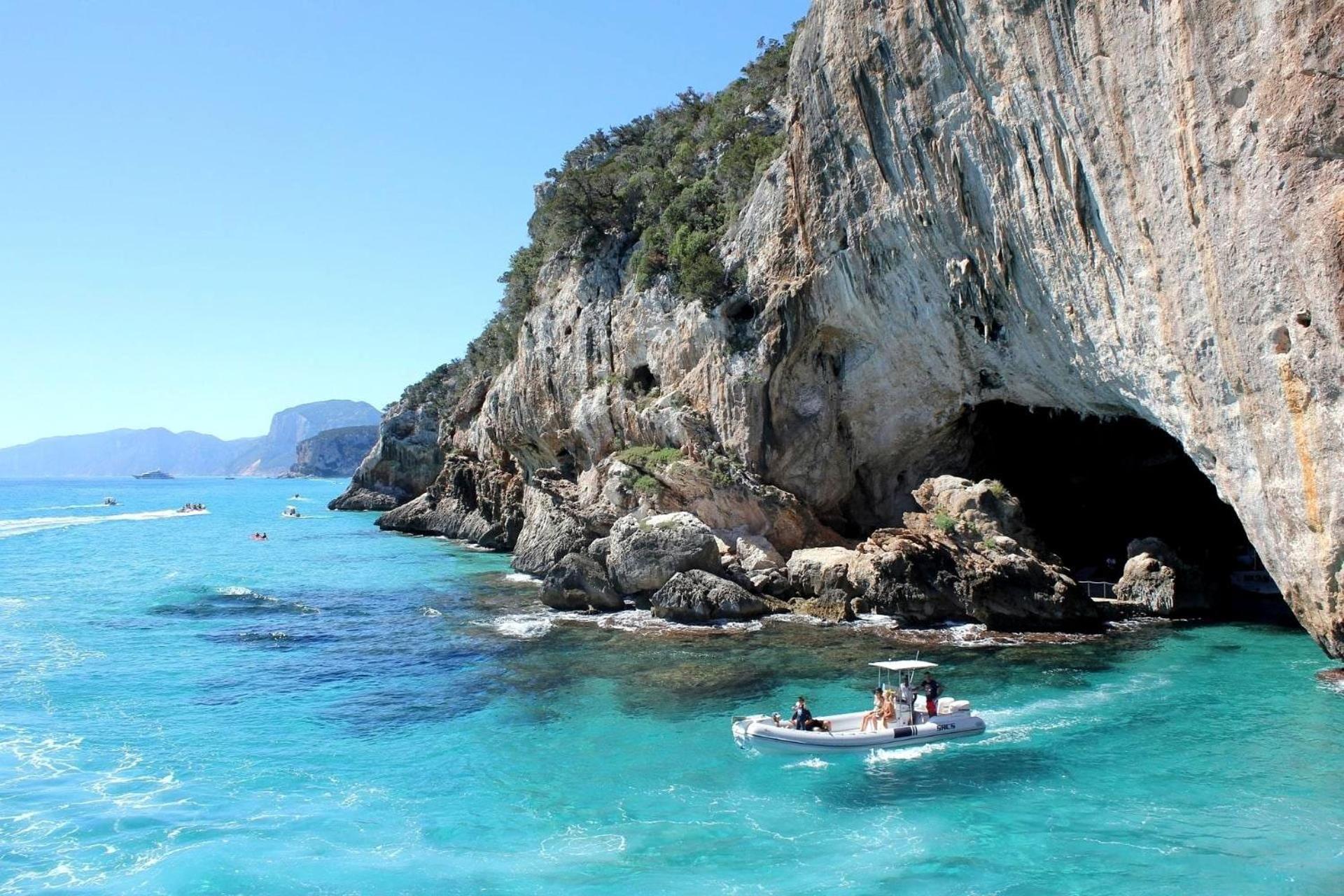 Casa Al Mare Orchidea - Motoparking - Wifi Free - Ac Cala Gonone Bagian luar foto